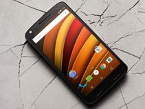Top 12 Smartphones with unique Features that You Won't Find in Other Mobiles! Top 12 Smartphones with unique Features that You Won't Find in Other Mobiles!