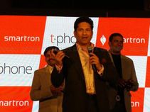 7 Reasons why Cricket icon Sachin Tendulkar supports Smartron t.phone! 7 Reasons why Cricket icon Sachin Tendulkar supports Smartron t.phone!