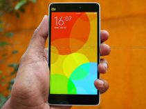GIZBOT GUIDE: 10 Best Refurbished Smartphones Deals Available on Amazon India GIZBOT GUIDE: 10 Best Refurbished Smartphones Deals Available on Amazon India