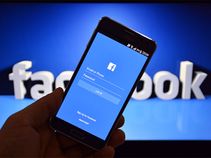 This is How Facebook's New Group Video Calling and Live Audio Streaming Features Work This is How Facebook's New Group Video Calling and Live Audio Streaming Features Work