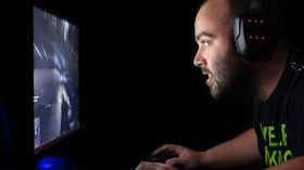 5 ways to make money while playing games 5 ways to make money while playing games