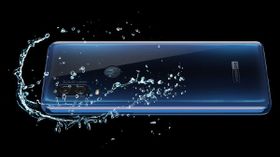 Buying Guide: Water-Resistant Smartphones To Buy Under Rs. 20,000 Buying Guide: Water-Resistant Smartphones To Buy Under Rs. 20,000