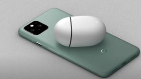Explained: How Does Pixel 5 Support Wireless Charging Despite Its Metal Back Explained: How Does Pixel 5 Support Wireless Charging Despite Its Metal Back