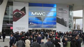 Best of MWC 2025: Tri-Fold Smartphones, DSLR-Like Smartphones, Solar-Powered Laptops, and More