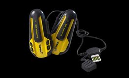 ಸಮುದ್ರದ ಅಲೆಯೊಂದಿಗೆ ಆಡುತ್ತಾ ಸಂಗೀತ ಕೇಳಿ