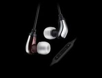 ಕಿವಿಗೆ ಹೊಂದುವ ಇಯರ್ ಬಡ್ಸ್ ಈ UE 600vi ಇಯರ್ ಫೋನ್ ನಲ್ಲಿ