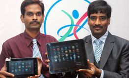 ಶಾಲಾ ಮಕ್ಕಳಿಗೆ ಚೆಂದದ ಟ್ಯಾಬ್ಲೆಟ್ ಕೊಟ್ಟ ಶೆಟ್ಟರ್