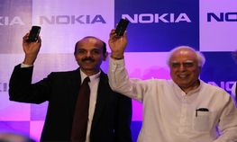 ಅಲ್ಪಸಂಖ್ಯಾತರ ಓಲೈಕೆಗಾಗಿ ಕೇಂದ್ರದಿಂದ ಉರ್ದು ಮೊಬೈಲ್‌!