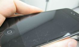 ಫೋನ್ನ ಸ್ಕ್ರಾಚ್ ಅನ್ನು ತೆಗೆಯುವ 8 ಉಪಾಯಗಳು ಫೋನ್ನ ಸ್ಕ್ರಾಚ್ ಅನ್ನು ತೆಗೆಯುವ 8 ಉಪಾಯಗಳು