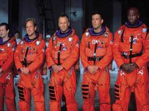 ಬಾಹ್ಯಾಕಾಶವಾಸಿಗಳ ಕಿತ್ತಳೆ, ಬಿಳಿ ದಿರಿಸುಗಳ ಒಳಗುಟ್ಟೇನು?