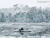 ತೇಲುವ ಮಂಜುಗೆಡ್ಡೆ ಮೇಲೆ ಪಿಯಾನೋ ನುಡಿಸಿದ ಸಂಗೀತಕಾರ; ವೀಡಿಯೊ ವೈರಲ್