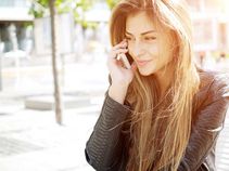 ಎಚ್ಚರ: ಸ್ಮಾರ್ಟ್ ಫೋನ್ ಬಳಕೆ ನಿಮ್ಮ ಚರ್ಮದ ವಯಸ್ಸು ಹೆಚ್ಚಿಸುತ್ತಿದೆ.