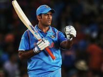 ಧೋನಿ ಸ್ಮಾರ್ಟ್ ಬ್ಯಾಟಿನಿಂದ ಹರಿಯಲಿದೆ ರನ್ ಹೊಳೆ..! ಏನಿದು ಸ್ಮಾರ್ಟ್ ಬ್ಯಾಟ್, ಯಾಕಾಗಿ ಬಳಕೆ..?