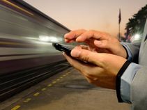 ಸ್ಮಾರ್ಟ್‌ಫೋನ್ ಸ್ಲೋ ಆಗಿದ್ರೆ ಏನೇನ್ ಮಾಡ್ಬೇಕು ಗೊತ್ತಾ? ಸಿಂಪಲ್ ಟ್ರಿಕ್ಸ್ ಇಲ್ಲಿವೆ!!