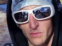 ಸೆಲ್ಫಿ ತೆಗೆದು ಮಾಡಿಕೊಂಡ ಎಡವಟ್ಟುಗಳಿವು!..ನಿಮಗೂ ಸೆಲ್ಫಿ ಹುಚ್ಚಿದ್ರೆ ನೋಡಿ!!