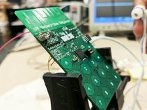 ಈ ಮೊಬೈಲ್ ನಲ್ಲಿ ಬ್ಯಾಟರಿಯೇ ಇಲ್ಲ, ಅದರೂ ಕಾರ್ಯನಿರ್ವಹಿಸುತ್ತೇ.!!