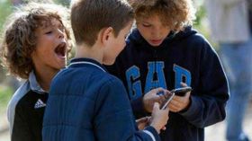 ಮಕ್ಕಳ ಸ್ಮಾರ್ಟ್‌ಪೋನ್ ಬಳಕೆ ನಿಯಂತ್ರಿಸಲು ಆಪಲ್ ಬಳಕೆದಾರರಿಗಿನ್ನು ಸಾಧ್ಯ!!