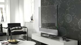 ''ಸಂಪೂರ್ಣ ಪಾರದರ್ಶಕ ಟಿವಿ'' ಖರೀದಿಸಲು ನೀವು ರೆಡಿನಾ?!..ಹೇಗಿದೆ ಗೊತ್ತಾ ಟಿವಿ ತಂತ್ರಜ್ಞಾನ!?