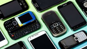 ನಿಮ್ಮಲ್ಲೂ ಹಳೇ ಸ್ಮಾರ್ಟ್‌ಫೋನ್ ಇದೆಯಾ..? ಆಗಿದ್ರೆ ಹಳೇ ಮೊಬೈಲ್ ಏನ್ ಮಾಡ್ತಿರಿ..?