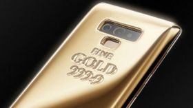 1 ಕೆಜಿ ಚಿನ್ನದಲ್ಲಿ ತಯಾರಾದ ಸ್ಯಾಮ್ಸಂಗ್ 'ಗ್ಯಾಲಾಕ್ಸಿ ನೋಟ್ 9​' ಬೆಲೆ ಎಷ್ಟು ಗೊತ್ತಾ?