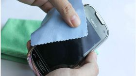 ಆಯುಧ ಪೂಜೆಯ ದಿನ 'ಮೊಬೈಲ್' ತೊಳೆದು ಪೂಜೆ ಮಾಡುವುದು ಹೀಗೆ!!