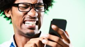 ನಿಮ್ಮ ಸ್ಮಾರ್ಟ್‌ಫೋನಿನಲ್ಲಿ ಇದನ್ನೆಲ್ಲಾ ಅಪ್ಪಿತಪ್ಪಿಯೂ ಮಾಡಲೇಬೇಡಿ!