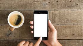 ಈ ಹತ್ತು ಫೀಚರ್ ಗಳು 2018 ರಲ್ಲಿ ಟಾಪ್ ಎಂಡ್ ಸ್ಮಾರ್ಟ್ ಫೋನ್ ಗಳಿಂದ ಕಾಣೆಯಾದವು