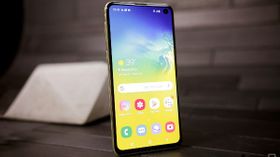 ಗ್ಯಾಲ್ಯಾಕ್ಸಿ S10e ರಿಲೀಸ್.! ಆಪಲ್‌ ನೊಂದಿಗೆ ಸ್ಪರ್ಧೆ ಕನ್‌ಫರ್ಮ್.!!