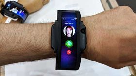 ವಿಶ್ವದ ಮೊಟ್ಟ ಮೊದಲ ಈ ಫ್ಲೆಕ್ಸಿಬಲ್ ಸ್ಮಾರ್ಟ್‌ವಾಚ್‌ಗೆ ಮನಸೋತ ಜಗತ್ತು!