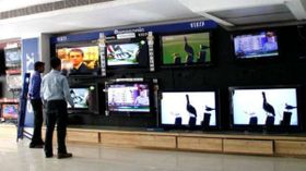 ಆಂಡ್ರಾಯ್ಡ್‌ v/s ಸ್ಮಾರ್ಟ್‌ಟಿವಿ ಯಾವುದು ಬೆಸ್ಟ್‌?.ಖರೀದಿಸುವ ಮುನ್ನ ತಿಳಿಯಿರಿ!