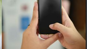 ಸ್ಮಾರ್ಟ್ಫೋನ್ ಸ್ಕ್ರೀನ್ಟಚ್ ವರ್ಕ್ ಮಾಡುತ್ತಿಲ್ಲವೇ?..ಹೀಗೆ ಮಾಡಿ! ಸ್ಮಾರ್ಟ್ಫೋನ್ ಸ್ಕ್ರೀನ್ಟಚ್ ವರ್ಕ್ ಮಾಡುತ್ತಿಲ್ಲವೇ?..ಹೀಗೆ ಮಾಡಿ!