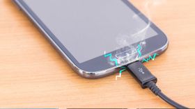 ನಿಮ್ಮ Mobile Charge ಮಾಡುವ ಮುನ್ನ ಈ ಸಂಗತಿ ತಿಳಿಯಿರಿ!