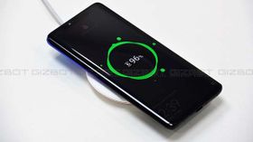 ವಯರ್ ಲೆಸ್ ಸ್ಮಾರ್ಟ್ ಫೋನ್ ಖರೀದಿಸುವುದಾದರೆ ಇವುಗಳನ್ನೇ ಕೊಂಡುಕೊಳ್ಳಿ