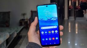 ಮೊಟೊ E40 ವಿಮರ್ಶೆ: ಬಜೆಟ್‌ ಬೆಲೆಗೆ ಬೊಂಬಾಟ್ ಸ್ಮಾರ್ಟ್‌ಫೋನ್!