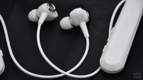 ಅಧಿಕ ವಾಲ್ಯೂಮ್‌ನಲ್ಲಿ ಸಂಗೀತ ಕೇಳುವುದರಿಂದ ಕಿವಿಗಳಿಗೆ ಹಾನಿ ಆಗುತ್ತದೆಯೇ?