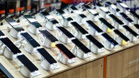 ಖರೀದಿಸಿದ್ರೆ ಇಂತಹ ಸ್ಮಾರ್ಟ್‌ಫೋನ್‌ ಖರೀದಿಸಬೇಕು!..ಆದ್ರೆ, ಬೆಲೆ ಸ್ವಲ್ಪ ಜಾಸ್ತಿ!