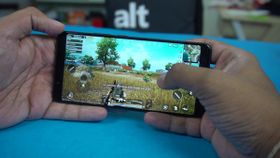 ನೀವು ಮೊಬೈಲ್‌ ಗೇಮ್‌ ಜಾಸ್ತಿ ಆಡ್ತೀರಾ?..ಹಾಗಿದ್ರೆ ಈ ಫೋನ್‌ ಲಿಸ್ಟ್‌ ಗಮನಿಸಿ!