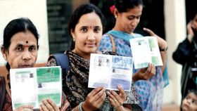 ರೇಷನ್‌ ಕಾರ್ಡ್‌ನಲ್ಲಿ ನಿಮ್ಮ ಮನೆ ಯಜಮಾನಿಯ ಹೆಸರನ್ನು ಸೇರ್ಪಡೆ ಮಾಡುವುದು ಹೇಗೆ?