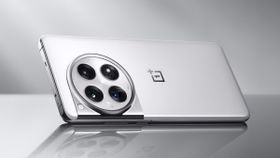 OnePlus: ಇಂದಿನಿಂದ ಸೇಲ್ ಆರಂಭಿಸಲಿದೆ ಒನ್‌ಪ್ಲಸ್ 12 ಗ್ಲಾಸಿಯಾ ವೈಟ್; ಫೀಚರ್ಸ್‌ ಏನಿರಲಿವೆ ?