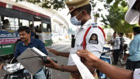 ಟ್ರಾಫಿಕ್ ಫೈನ್ ಪಾವತಿಸಲು ಹೋಗಿ ₹2.6 ಲಕ್ಷ ಕಳೆದುಕೊಂಡ ಬೆಂಗಳೂರಿನ ಟೆಕ್ಕಿ!