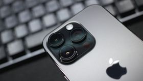 ചന്ദ്രനെ വരെ സൂം ചെയ്ത് പടം എടുക്കാം; സ്മാർട്ട് ഫോണുകളിൾ പെരിസ്കോപ് ക്യാമറകൾ വാഴുന്ന കാലം വരുന്നു