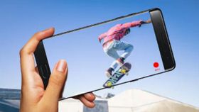 ചന്ദ്രന്റ വരെ വ്യക്തമായ ദൃശ്യങ്ങൾ പകർത്താം; ഏറ്റവും മികച്ച വീഡിയോ പകർത്താൻ സാധിക്കുന്ന 5 ഫോണുകൾ