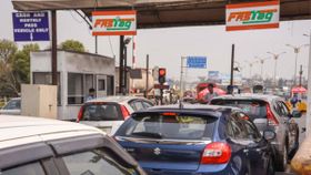FASTag KYC | അ‌പ്ഡേഷന് 1 മാസംകൂടി അ‌നുവദിച്ച് NHAI; പ്രൊ​വൈഡർമാർക്ക് ഒന്നുമറിയില്ലെന്ന് നാട്ടുകാർ