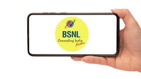 ബെസ്റ്റ് വാലിഡിറ്റി ഓപ്ഷൻ അ‌റിയാതെയാണോ റീച്ചാർജിന് ഒരുങ്ങുന്നത്; ഈ BSNL പ്ലാനിന് ചെലവ് മാസം 136 രൂപ മാത്രം