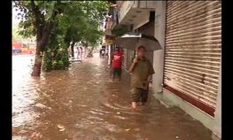 மும்பையில் மழை! ட்விட்டரில் ஹாட் டாக்!
