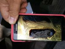 ஸ்மார்ட்போன் வெடித்தால் கூட பரவாயில்லை, இது என்ன கொடுமை.?