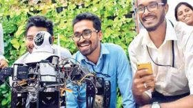 ஆபத்தில் சிக்கியவர்களைக் கண்டுபிடித்து மீட்கும் ரோபோ:மாணவர்களின் அசத்தலான கண்டுடிப்புகள்! ஆபத்தில் சிக்கியவர்களைக் கண்டுபிடித்து மீட்கும் ரோபோ:மாணவர்களின் அசத்தலான கண்டுடிப்புகள்!