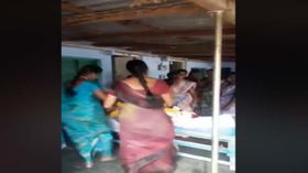 செத்தது மாமியாராம்: பிணத்தின் அருகே குஷியா குத்தாட்டம் போட்ட பெண்கள்.!