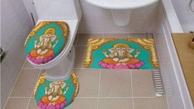 இந்து கடவுளை அவமதிக்கும் பொருட்கள்: அமேசான் மீது நொய்டா போலிஸார் வழக்குப் பதிவு.!!