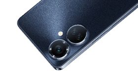 எதிர்பார்த்ததை விட ரூ.3,000 கம்மி விலைக்கு அறிமுகமான தரமான Camera Phone!